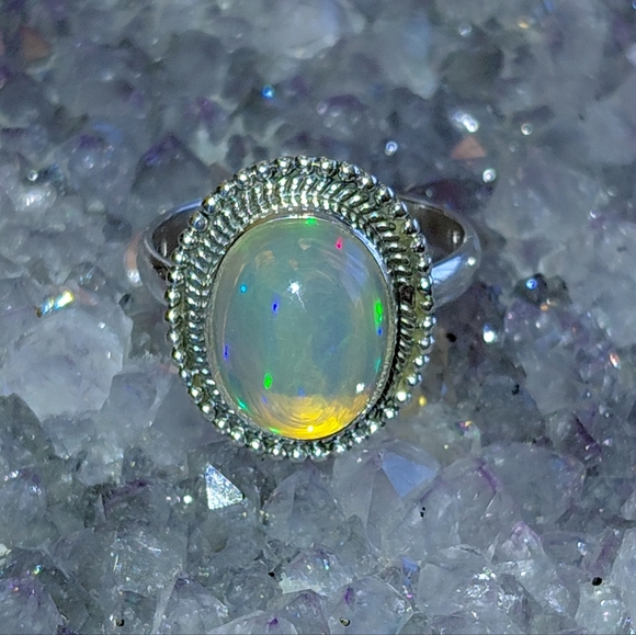 Elegant Silver Ethiopian Opal Ring Size 7.75 - Picture 3 of 15